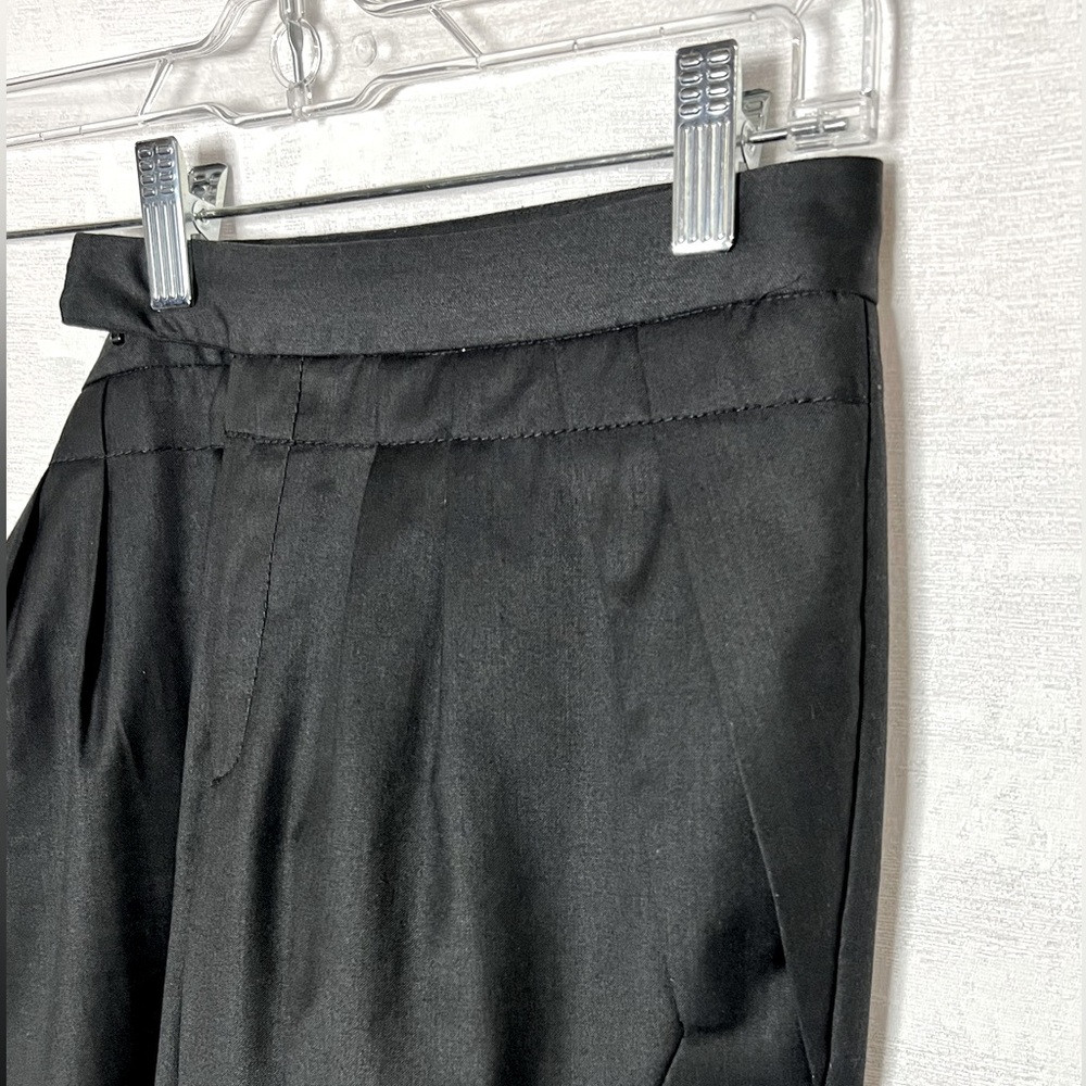 Rachel Roy a modern essential, silky satin chic pants, size 4